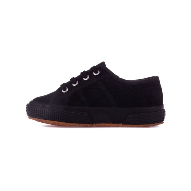 This classic Superga kick is perfect for all little tikes alike! This timeless style is equipped with sturdy and breathable cotton upper and laces, and sporty and strong rubber outsole. Perfect for school, playdates, or a packed day of activities