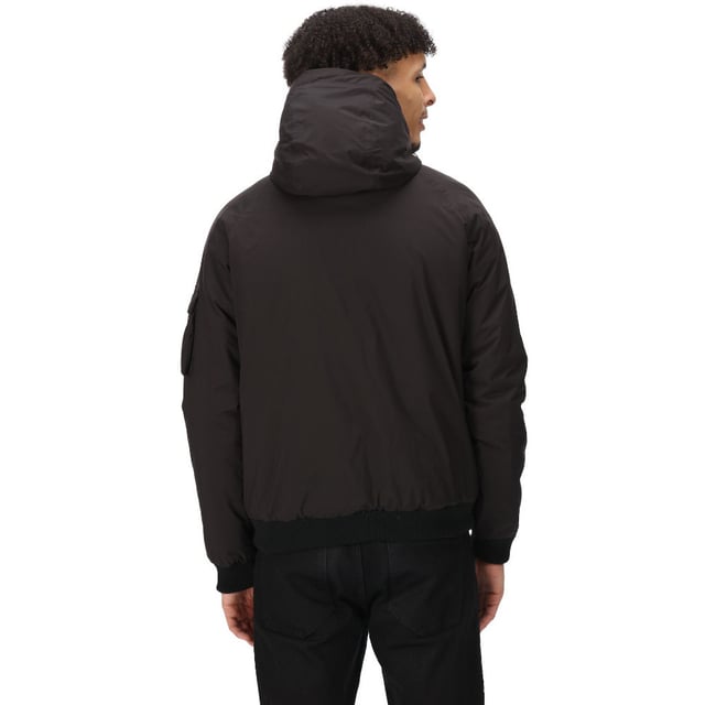 The Faizan men's jacket from Regatta will add style to your getup. The jacket is made with waterproof and breathable Isotex 8000  so it'll keep you protected. The insulation will make sure the cold doesn't get in. It's cut in a stylish bomber design to keep you on trend.