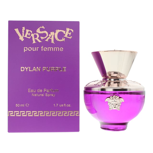 Versace Pour Femme Dylan Purple, lanzado en 2022, es una fragancia Floral Frutal para mujeres de Versace. Perfecta para la primavera y el verano, esta fragancia se utiliza principalmente durante el día. Las notas de salida de esta fragancia son Naranja Amarga, Bergamota y Pera. Las notas de corazón son Pomarosa, Fresia y Mahonial, con notas de fondo de Ambroxan, Iso E Super, Sylkolide, Cedro de Virginia y árbol de Belambra.