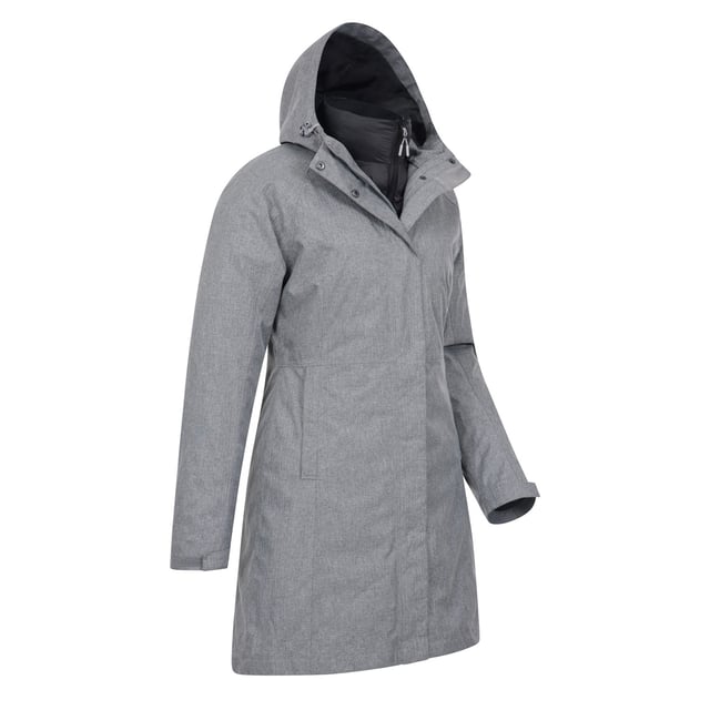 Materialzusammensetzung (%): 100% Polyester. Design: Logo, Aufschrift. Gewebetechnik: Atmungsaktiv, Wasserfest. 3 in 1, Abnehmbare Innenjacke, Versiegelte Nähte. Mit Kapuze. Bündchen: Klettverschlussriemen. Langärmlig. Kapuzenmerkmale: angenähte Kapuze, Knebel-Einstellung. Länge: Lang. Taschenart: Zwei Seitentaschen, Reißverschluss. Durchgehender Reißverschluss, Regenklappe, Druckknopf. Wasserdichtigkeit (mm): 10000 mm. Atmungsaktivitätsbewertung: 5000.