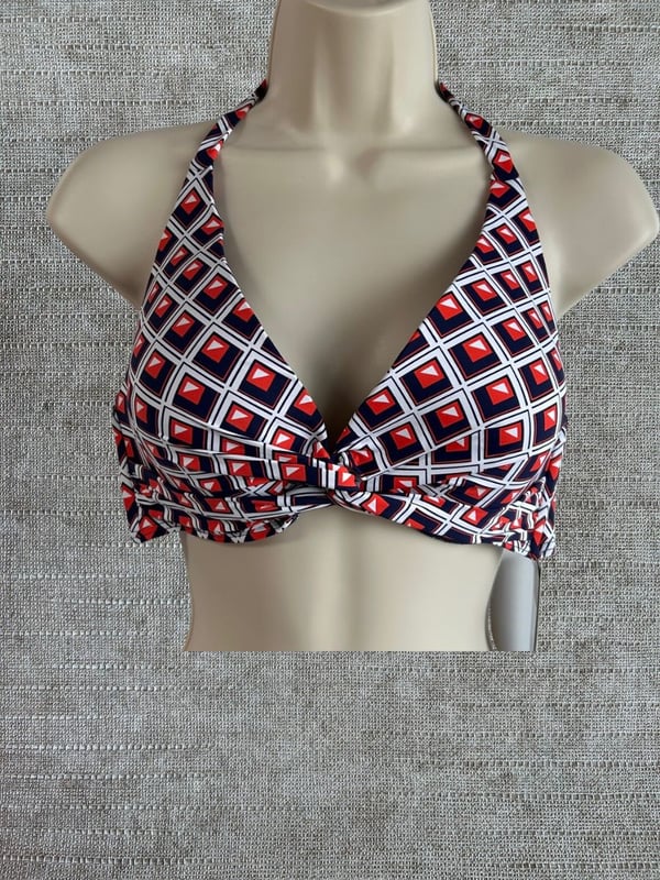 Quayside by Moontide Wrap Triangle Top. This product is recommended as cold wash only. Please note that the product may appear lighter/darker than the image, due to lighting during the photoshoot.