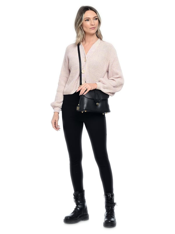 Crossbody tas
100% rundleer
Flapoversluiting met ritssluiting aan de bovenkant
Binnenzak met rits
Afmetingen: 20x25x9 cm
schouderriem 120 cm