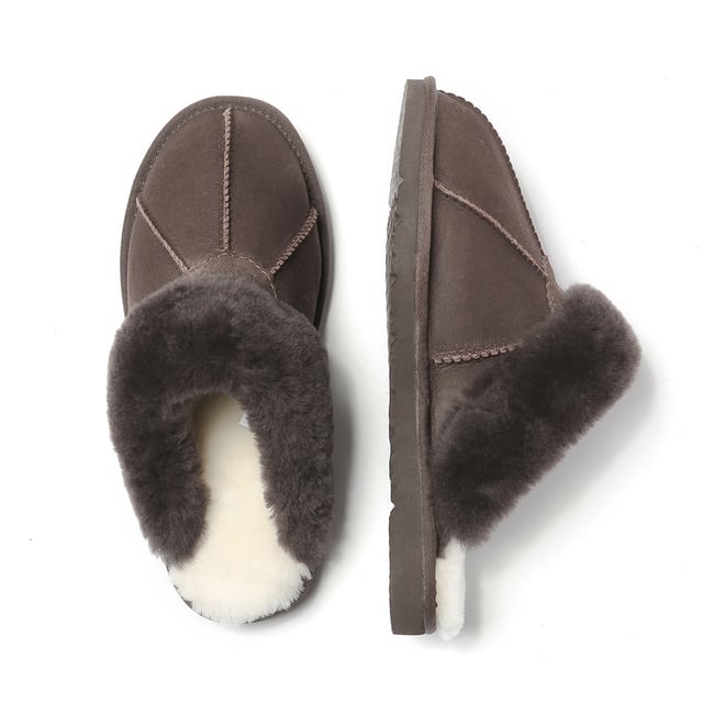 EVER AU Zapatillas de hombre -MAGPIE Experimente una comodidad incomparable con las zapatillas Magpie, calzado que lleva la comodidad a nuevas alturas. Fabricadas con piel de oveja de doble cara de alta calidad y con una suela de EVA ultraligera, estas zapatillas ofrecen un nivel de comodidad que se puede combinar fácilmente. Descripción: Parte superior de piel de oveja Forro de piel de oveja Plantilla de piel de oveja Suela de EVA Tecnologías: Parte superior resistente al agua Suela ligera