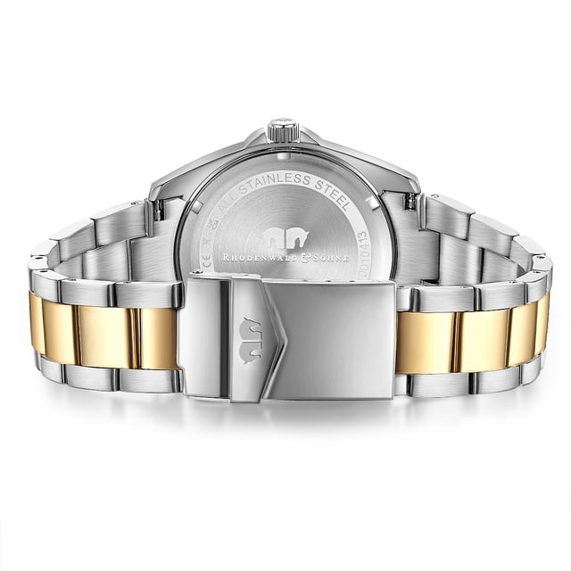 Are you looking for a clock with a timeless design, combined with excellent quality? Then this timepiece of the Rhodenwald & Sons brand is a good choice: the watch manufacturer stands for stylish and sustainable masterpieces for all generations. The women's model convinces with a reserved dial, minimalist line indices, Arabic numbers, minuteery and luminiscant staff. The robust stainless steel housing and a suitable link bracelet made of partially yellow-gold stainless steel rely on the trendy bicolor look. A long-lasting quartz clock, a screwed housing floor and waterproof up to 10 ATM complete the premium equipment.