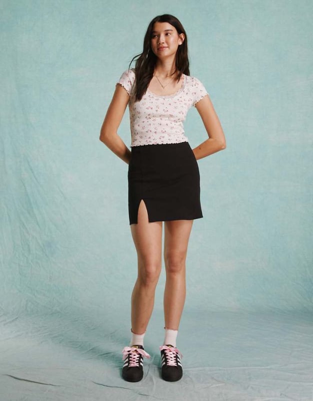 Skirts by Miss Selfridge Lower-half looks Plain design High rise Side split Regular fitSold By: Asos