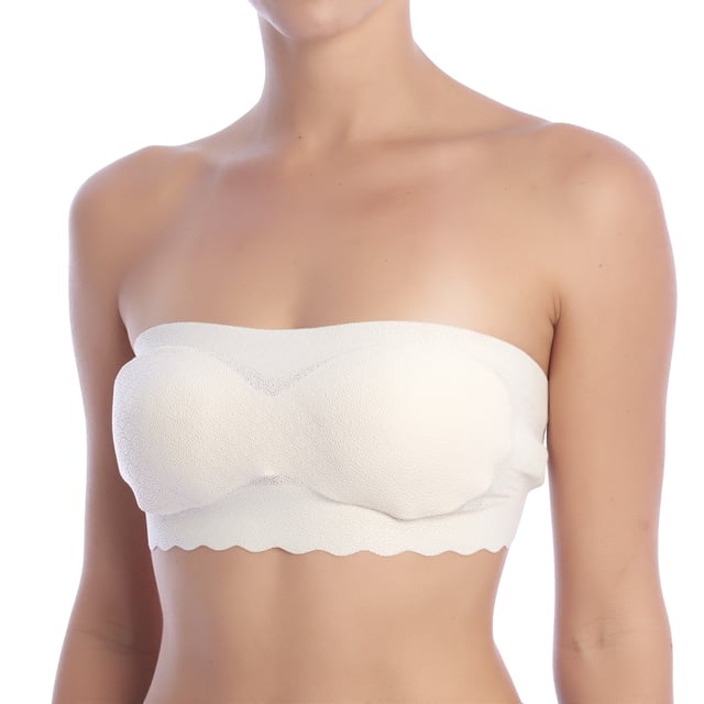 Dieser superleichte Bandeau-BH mit seiner innovativen Verarbeitung macht diesen BH aus der ZERO Feel Lace-Serie von sloggi zum Alltagsliebling.

 Einzelheiten:
 - Funktioneller Bandeau-Stil.
 - Herausnehmbare, gepolsterte Körbchen für eine glattere Form.
 - Mit Mesh gefütterte Körbchen.
 - Einteilige Polsterung.
 - Leicht elastisches Band für besseren Halt.
 - 360° elastisch für absolute Bewegungsfreiheit.
 - Nahtlos.

 Dieser trägerlose Bandeau-BH ist die perfekte Option für alle, die eine Kombination aus Stil, Komfort und Funktionalität suchen. Sein anspruchsvolles Design und seine innovativen Funktionen machen es zu einem unverzichtbaren Bestandteil jeder Garderobe.
 Komposition: 58 % Polyamid, 42 % Elasthan
 Pflege:
- Maschinenwäsche bis 40 °C im Schonwaschgang.
 - Verwenden Sie kein Bleichmittel.
 - Benutzen Sie keinen Trockner.