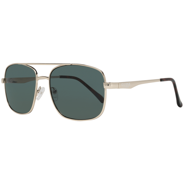Las gafas de sol Guess GF0211 32N gris dorado tienen una moderna montura de aviador que transmite una sensación de elegancia atemporal. La montura está hecha de metal de alta calidad, conocido por su durabilidad y ligereza, lo que la hace cómoda durante todo el día. Las elegantes patillas incorporan el logotipo de Guess para dar un toque de sofisticación.