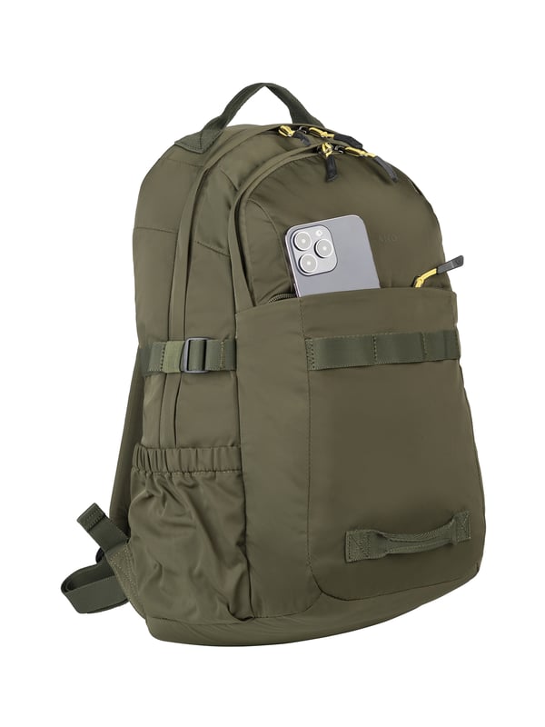 Unisex rugzak met ritssluiting. één met ritssluiting en twee open binnenzakken. twee ritssluitingen aan de voorkant en twee open zijritsen met externe zakken. ontbrekende schouderband.  Handvat van gerecycled polyethyleentereftalaat. twee binnenvakken.  extern materiaal.  Binnenkant van gerecycled polyethyleentereftalaat. Afmetingen: 32x48x19 cm. Modeproduct