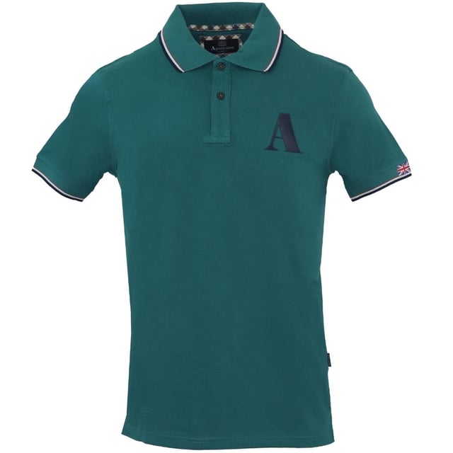 Aquascutum A Logo Grön Polotröja. Märkt A-logotyp, korta ärmar. Stretch Fit 95% bomull 5% elastan. Vanlig passform, passar perfekt i storlek. QMP010 32