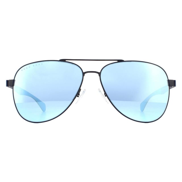 Las gafas de sol Hugo Boss Boss 1077/S FLL 3J Matte Blue Mirror son un clásico estilo barrilete con lentes en forma de lágrima, montura metálica para montura metálica y patillas de plástico con el logotipo de Hugo Boss.