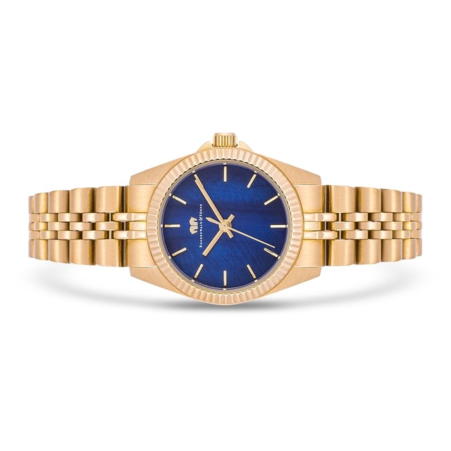 Are you looking for a watch that connects the timeless look with the values ??of the old watchmaker's art? Then this timepiece of the Rhodenwald & Sons label is a good choice. The watch manufacturer creates stylish and sustainable masterpieces for all generations: the women's model convinces with a tidy dial made of mother-of-pearl, delicate barnities, obélisque devices and a grooved bezel. The satined stainless steel case with IP finishing in yellow gold and a tuned link bracelet made of stainless steel fit harmoniously into the design concept. A precise quartz clock, a screwed housing floor and water resistance up to 5 ATM complete the premium equipment.