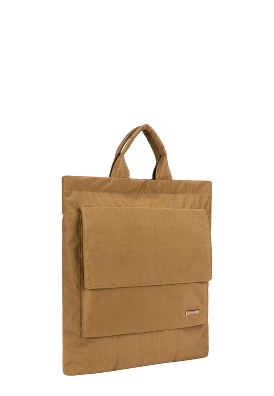 Made from our signature nylon, the Portrait Nylon Tote is the perfect way to carry all your everyday essentials. Featuring a padded carry handle and adjustable crossbody strap with a clip off function. Features: , Zip top opening, Front oversized flap over zip pocket, Rear zip pocket, SMITH & CANOVA antique brass logo, Branded antique brass zips, Padded grab handle, Adjustable crossbody strap (detachable), Internal 15 inch padded laptop sleeve, Internal zip pocket, 2 Internal mobile phone slip pockets - fits normal and plus size smart phones, 2 Internal pen slip pockets Style Ref: 92682 TAN