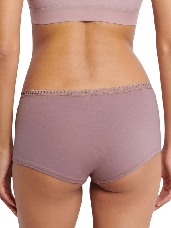 Sloggi GO Crush Short. Mid rise short style brief with a double layer crotch and light, comfortable fabric. 3 Pack. Product is made of 95% Organic Cotton, 5% Elastane and is machine washable.