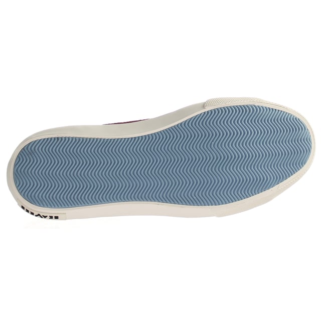 Men's lace-up sneaker made with salt-washed cotton canvas. 

Inspired by the hippie revolution and the easygoing sneakers worn during 1967’s Monterey Pop Festival. 

Cushy memory foam footbed with airflow channels for cooling comfort. 

Long-lasting outsole made from natural rubber. 

Consciously crafted using a time-honored vulcanization process.