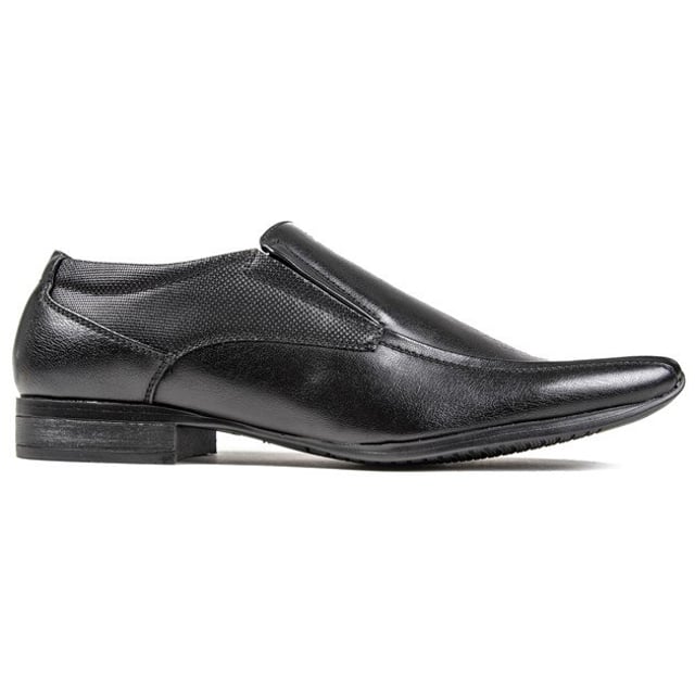 Este elegante zapato Caine li de Soltrader es un elegante mocasín en negro. Los detalles sutiles y la textura en relieve de los cuartos le dan a este sencillo par sin cordones un toque de elegancia. mientras que la suela sintética duradera añade tracción y soporte y el refuerzo elástico asegura un fácil uso. Estos zapatos clásicos para hombre son perfectos para cualquier ocasión, formal o informal, te harán lucir realmente bien.