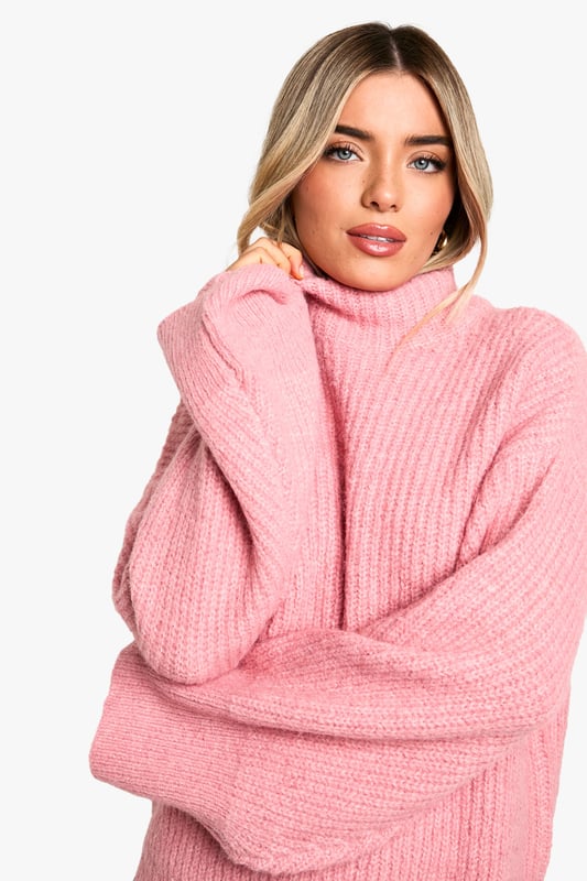 Nail new season knitwear in the jumpers and cardigans that are cosy yet coolGo back to nature with your knits this season and add animal motifs to your must-haves. When you're not wrapping up in woodland warmers, nod to chunky Nordic knits and polo neck jumpers in peppered marl for your laidback layering pieces. Bejewelled basics and standout sequin sweaters transform your knitwear for nights out.
