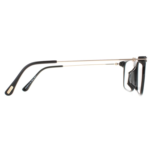 Tom Ford Rectangle Mens Shiny Black FT5758-F-B Las FT5758-F-B son unas gafas rectangulares finas fabricadas en acetato ligero y adornadas con el logotipo de la T de Tom Ford en las patillas. Las lentes Blue Light Block ayudan a prevenir y reducir la fatiga ocular provocada por la exposición prolongada a la luz azul de los dispositivos digitales.