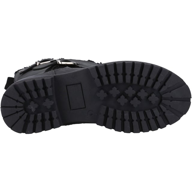 A perfect choice for wet winter days this waterproof boot will keep you comfortable in style, featuring a cosy shearling and textile lining, and a waterproof memory foam insole you can stay dry and warm all day long