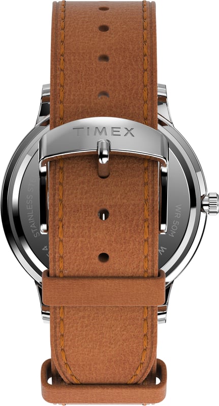 This Timex Waterbury Analogue Watch for Men is the perfect timepiece to wear or to gift. It's Silver 40 mm Round case combined with the comfortable Brown Leather watch band will ensure you enjoy this stunning timepiece without any compromise. Operated by a high quality Quartz movement and water resistant to 5 bars, your watch will keep ticking. This watch is ideal for any occasion. Whether at official events, on the tennis court or in the country club.- This Analogue watch has a calendar function: Day-Date High quality 21 cm length and 19 mm width Brown Leather strap with a Buckle Case diameter: 40 mm,case thickness: 11 mm, case colour: Silver and dial colour: Grey
