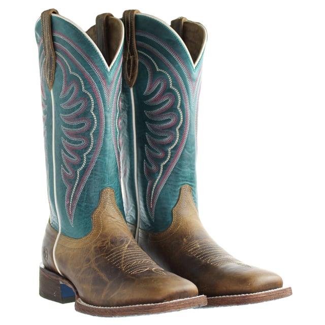 Western performance never looked so good. The Shiloh boasts a vibrant design with a traditional leather outsole.
4LR™ technology for support and cushioning
All Day Cushioning insole with rebound
Full-grain leather foot
Five-row stitch pattern
Goodyear welt construction
Leather lining
Colour stained, scoured and distressed leather outsole
Can be resoled