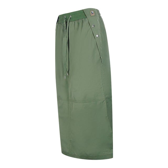 Parajumpers groene rok, parajumpers groene broek, 65% polyester, 35% katoen, merklogo op de linker tailleband, knoopsluiting, groene rok