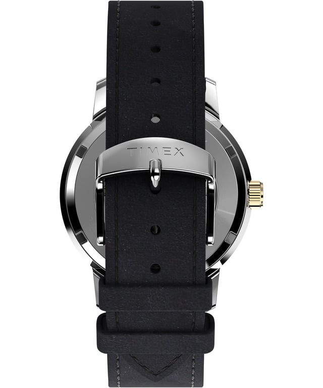 This Timex Marlin Automatic Analogue Watch for Men is the perfect timepiece to wear or to gift. It's Silver 40 mm Round case combined with the comfortable Black Leather watch band will ensure you enjoy this stunning timepiece without any compromise. Operated by a high quality Automatic movement and water resistant to 5 bars, your watch will keep ticking.