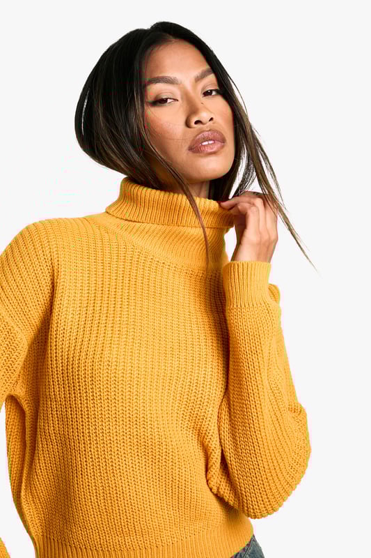 Nail new season knitwear in the jumpers and cardigans that are cosy yet coolGo back to nature with your knits this season and add animal motifs to your must-haves. When you're not wrapping up in woodland warmers, nod to chunky Nordic knits and polo neck jumpers in peppered marl for your laidback layering pieces. Bejewelled basics and standout sequin sweaters transform your knitwear for nights out.