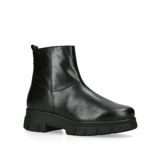 Carvela black outlet chelsea boots