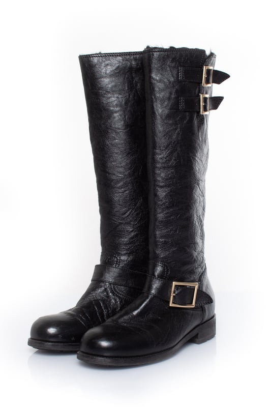 Grained leather biker boots VINTAGE, RRP AS NEW
Jimmy Choo, Grained leather biker boots. The item is in good condition.