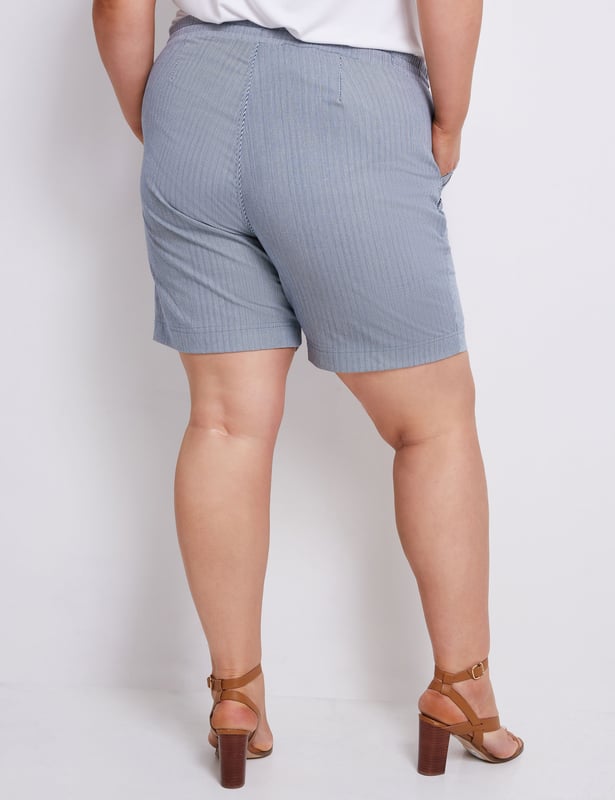 Mid thigh bike best sale shorts