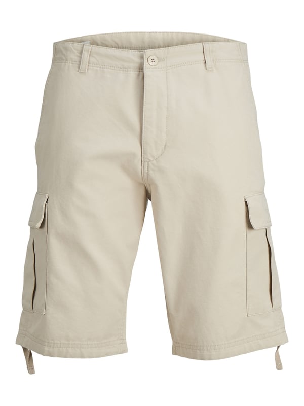 Diese knielangen Herren-Cargo-Shorts im entspannten Relaxed Fit vereint lässigen Stil mit Funktionalität. Der robuste Stoff macht sie strapazierfähig und perfekt für Abenteuer, während Reißverschluss und Knopf sicheren Halt geben. Die praktischen Cargotaschen bieten reichlich Platz für unterwegs, ergänzt durch seitliche Eingrifftaschen und Gesäßtaschen für zusätzliche Aufbewahrung. Gürtelschlaufen erlauben vielseitige Styling-Möglichkeiten, und der Tunnelzug an den Beinabschlüssen ermöglicht eine individuelle Passform. Diese Shorts bieten nicht nur hohen Tragekomfort, sondern auch einen vielseitigen Look, der jeden Sommertag perfekt abrundet.