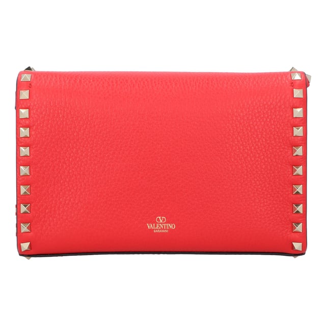 Simple in size and shape, this Rockstud small crossbody bag from Valentino will never go out of style. Made from grainy calfskin leather, it boasts platinum-finish studs and hardware, hook closure, an adjustable strap, cotton lining, and a flat open pocket. - Bag measures approximately 22.5cm x 15cm x 6cm.