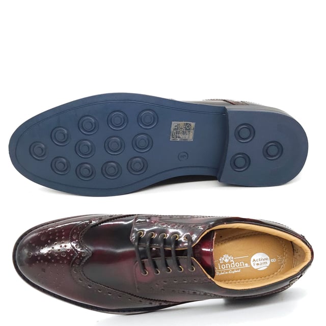 Feltham, a classic brogue derby shoe designed to transition you between smart-casual and casual wear with ease. Featuring traditional brogue punctured detailing, alongside a contrasting coloured sole for a modern twist.