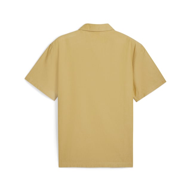 PRODUCT STORY: MMQ = "Macht's mit Qualität." Translated from German, it means "Made with Quality" and represents the finest in PUMA's designs and materials. Minimalistic aesthetics, contemporary silhouettes, with a passion for sophisticated details. This shirt has a relaxed fit and a half-zip closure. FEATURES & BENEFITS: Made with at least 20% recycled cotton. DETAILS: Relaxed fit; 210 gsm, plain weave; Collar; Short sleeves; Half-zip closure with metal zip pull; Chest pocket.