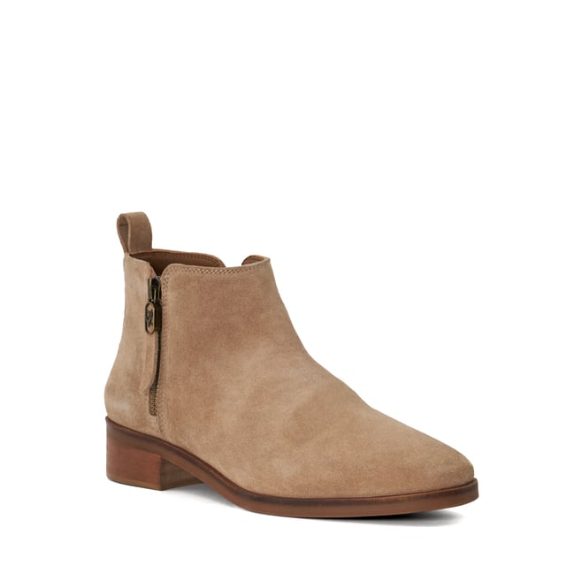 Dune Ladies Progress - Casual Ankle Boots Refresh your everyday edit with timeless ankle boot, Progress. Crafted from the finest materials, this round-toed silhouette culminates with a branded pull tab, tonal stitched trims and metal zip pull enhanced with our bespoke 'DD' interlock branding. Set on a low-block heel, Progress is certain to update your capsule collection.