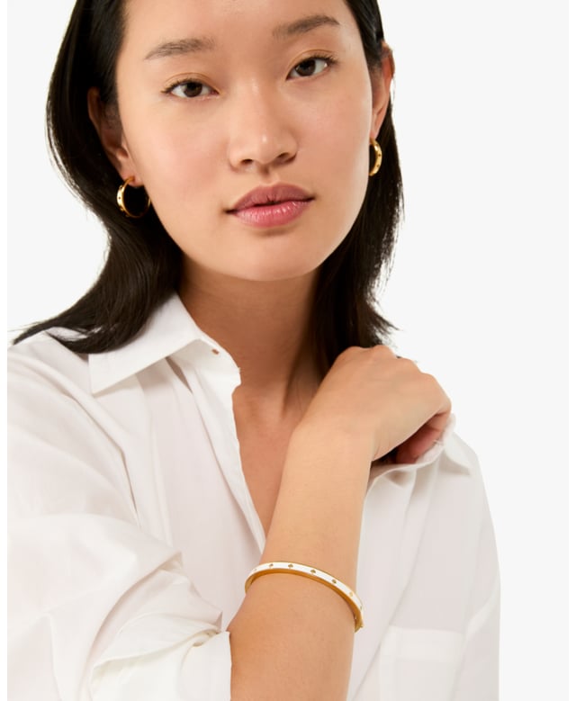 Enamel Hinged Bangle,  Length: 5.70 Cm