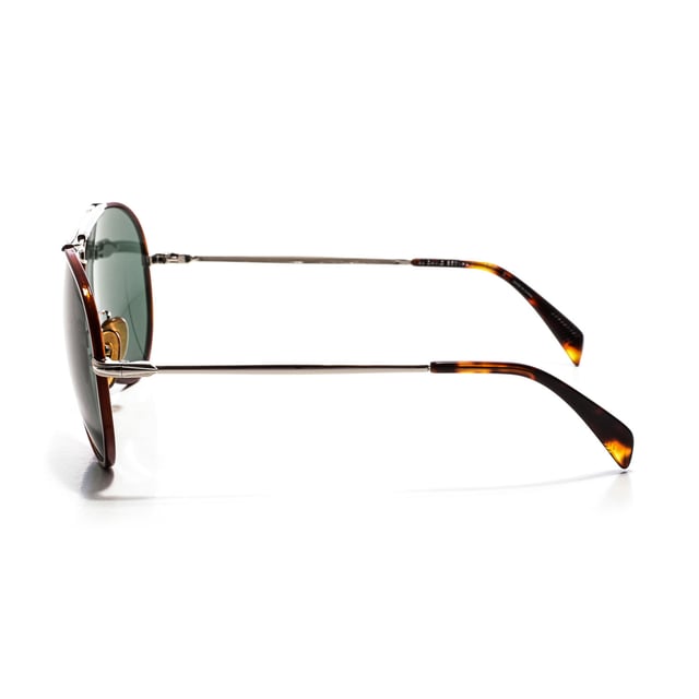 7003S sunglasses with acetate and metal frame

 Shape and design:
 - These David Beckham glasses have an aviator silhouette.

 Frame material:
 - The frame of these glasses is made of acetate, a plastic material.
 - Acetate provides durability, flexibility and a smooth finish to the frame.

 Metal temples:
 - The temples are also made of metal.
 - The metal on the temples adds solidity and stability to the structure of the glasses.

 Glasses:
 - The lenses are of high quality.
 - These lenses provide excellent UV protection and sharp, clear vision.
 Measures: Lens height: 53 mm. Lens width: 51 mm. Bridge: 13 mm. Temples: 140 mm.
 Composition: Acetate
 Care:
Use a soft, clean microfiber cloth to clean your sunglasses. This type of cloth will not scratch the lenses.
 Avoid using abrasive cleaning products, detergents, alcohol or acetone, as they can damage lenses and anti-reflective treatments.