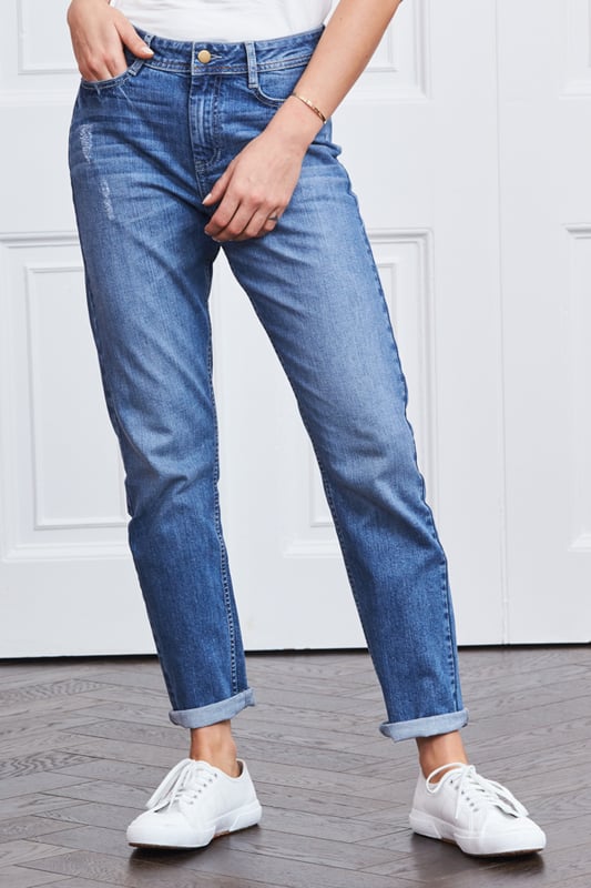 REASONS TO BUY:Consider them a wardrobe essentialClassic mid-blue washRelaxed boyfriend style for serious comfortAvailable in three leg lengths for the perfect fitDistressed detailsYou can't go wrong with a white tee and trainersInside leg to fit: Short - 29" | Regular - 31" | Long - 33".