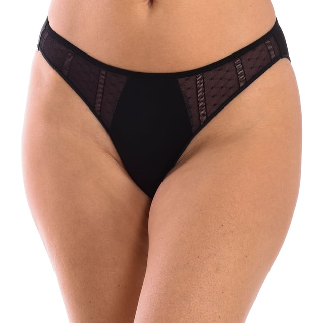 Classic panties with micro tulle print.

 The BK3081 micro tulle panty is designed to offer exceptional elegance and comfort. Ideal for everyday wear or special occasions, its delicate micro tulle adds a sophisticated and feminine touch.
 The soft, breathable fabric ensures freshness and comfort all day long, while the fitted design provides a flattering silhouette without restriction.
 Perfect for women looking for an intimate garment that combines style and functionality, the BK3081 model is a versatile and elegant option, providing softness, durability and a secure and comfortable fit for any occasion.
 Composition: 85% Polyamide, 15% Elastane
 Care:
Wash at maximum temperature 30º.
 Do not iron.
 Do not use bleach.
 Do not use dryer.
 Do not dry clean.