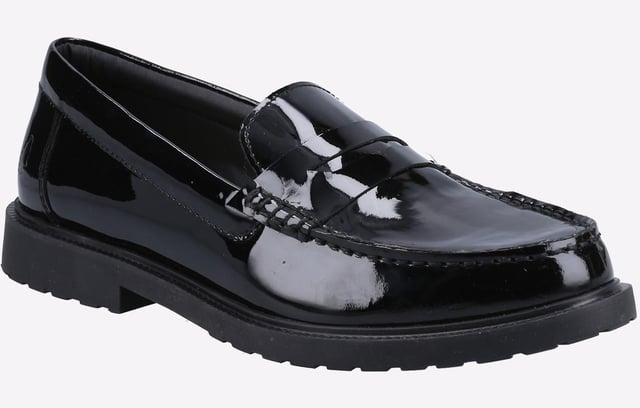 Einfacher Einschlupfstil Schulschuh. Mit einer Absatzhöhe von ca. 20 mm und flexibler TPR-Außensohle.