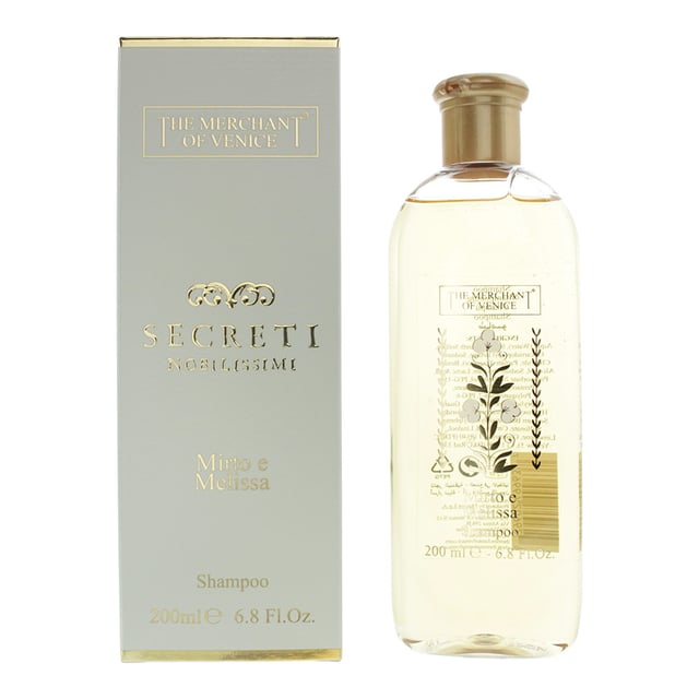 Enriched with natural extracts this shampoo, specifically designed for oily hair, leaves hair looking naturally glossy and beautifully scented.
