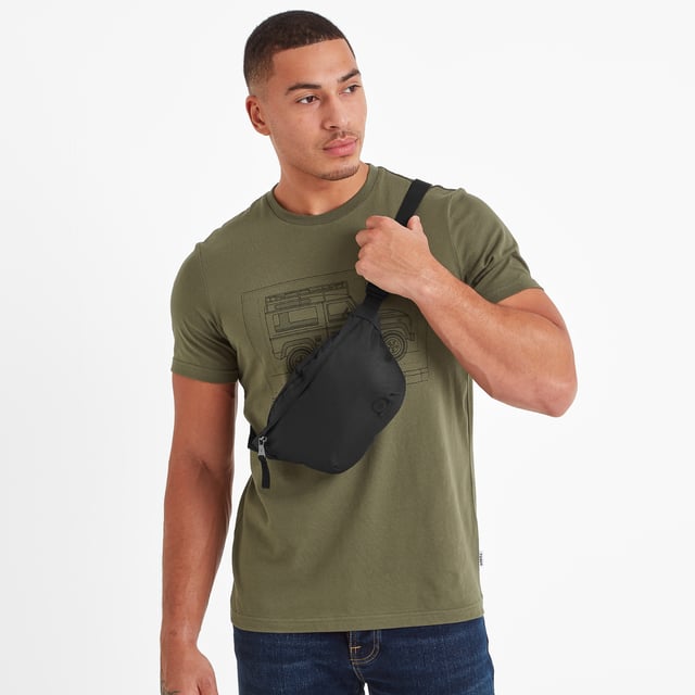 The Blyton hip pack has been designed to provide easy and comfortable storage when you have just a few small but important valuables to take with you and don't want to feel weighed down. The adjustable strap allows you to wear the Blyton over a shoulder as a cross body bag or around the waist as a bum bag, allowing you to tailor wear to your look. Internally, sleeve pockets allow you to separate items, and an external zip pocket gives you somewhere else to store valuables.