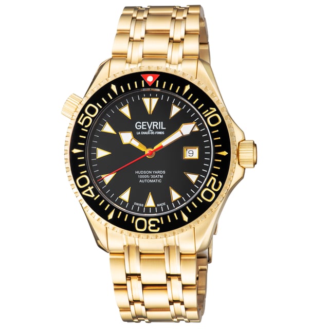 La última incorporación a la Colección Divers, Hudson Yards captura perfectamente la cultura y el comercio de la comunidad cerrada del Lower West Side de Manhattan. Ya sea comprando en los Yards, cenando o buceando, la colección Hudson Yards es una ganadora. Con seis estilos únicos, cada reloj hace una afirmación audaz igualmente adecuada para 300 metros bajo el agua o para una comida elegante. Disponible en clásico negro o azul de buceo, acero inoxidable dorado o plateado, Hudson Yards está expertamente elaborado con el movimiento automático suizo característico de Gevril. No solo es elegante, sino que la colección es resistente al agua hasta 300 metros o 1,000 pies, con una válvula de escape de helio adecuada para buzos serios. La pulsera estilo vía de tren no solo es de diseño resistente, sino que también tiene una función que no se romperá ni doblará. Con un diseño elegante que incluye marcadores luminosos y un bisel giratorio de cerámica, cada pieza fortificada está hecha a mano para resistencia y exhibición. Perfecto tanto para las profundidades del océano como para los restaurantes con estrellas Michelin, Hudson Yards cumple con las expectativas.

Reloj automático Gevril 48804 para hombre de la colección Hudson Yards

Reloj automático suizo para hombre de Gevril de la colección Hudson Yards
Caja de acero inoxidable de 43 mm, bisel de cerámica negra, esfera negra, fecha a las 3 en punto
Bisel giratorio unidireccional, válvula de escape de helio con rosca, marcadores luminosos
Fondo de caja con exposición, corona con rosca
Correa IPYG con extensión para buceo y hebilla de despliegue
Cristal de zafiro antirreflectante
Resistente al agua hasta 1000 pies / 30ATM
Movimiento suizo automático de 3 agujas, Sellita SW200