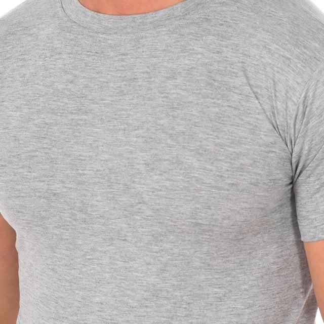 Q-EN inner short sleeve t-shirt.
 Round neckline with ribbed finish.
 Fitted style with premium quality.
 Breathable and soft fabric.
 Composition: 100% cotton
 Care:
Wash at max temperature. 40º.
 - Do not use bleach.
 - Do not use dryer.
 - Do not iron.
 - Do not dry clean.