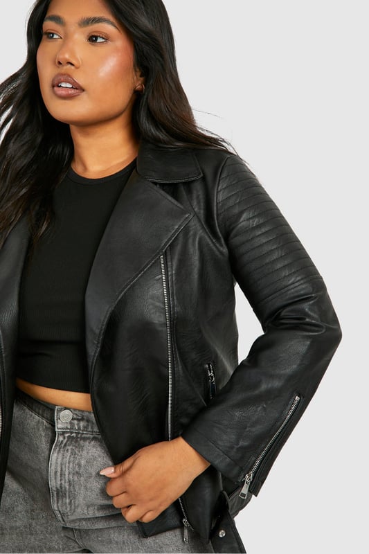 Add the finishing touch to your outfit with this outerwear piece from our women's plus size coats range. A wardrobe staple that's perfect for layering, this style provides added warmth and adds an extra something to your fit. Made with added fabric for the perfect fit, this piece is a whole vibe - just throw on over your fave outfit and you're sorted. Whether you choose a plus size denim jacket or keep things cosy in winter with a plus size teddy coat we've got the hottest coats for curvy girls that are always on-trend. Style: Biker JacketFabric: WovenLength: RegularSleeve Length: Long Sleeve