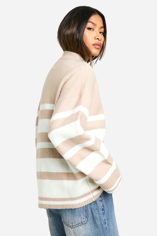 Nail new season knitwear in the jumpers and cardigans that are cosy yet coolGo back to nature with your knits this season and add animal motifs to your must-haves. When you're not wrapping up in woodland warmers, nod to chunky Nordic knits and polo neck jumpers in peppered marl for your laidback layering pieces. Bejewelled basics and standout sequin sweaters transform your knitwear for nights out.