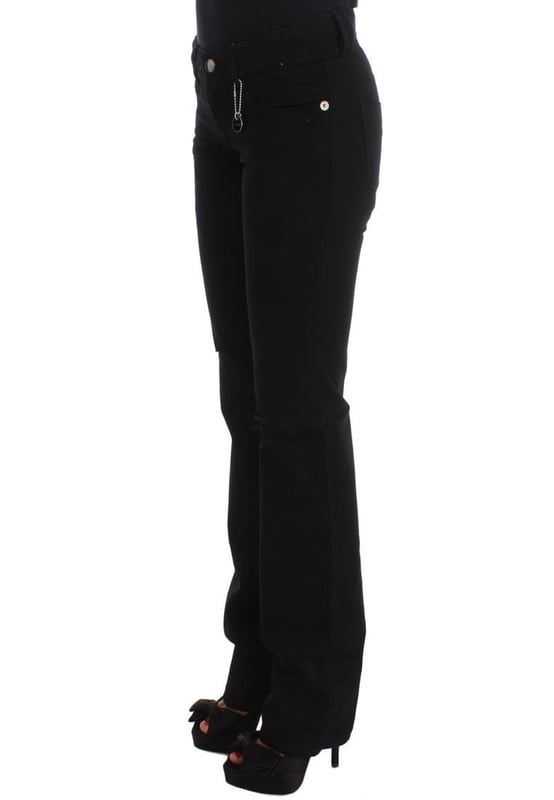Brand new with tags
  Slim fit
  Color: Black
  Material: 100% Cotton
  Fly: Zipper and button
  Logo details
