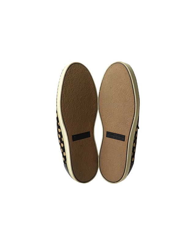 VINTAGE, RRP AS NEW
Polka-dot detail adds a playful touch to these slip-on sneakers by Bottega Veneta. Designed in pony-style calfskin leather and finished with an elastic panel on the vamps for easy slip-on and off. A stylish everyday casual sneaker you can pair with jeans and day dresses alike.

Bottega Veneta Polka-dot Pony-style Slip-on Sneakers in Black Calfskin Leather
Condition: Excellent
Sign of wear: No visible defects
Material: Calfskin leather
Color: Black
Size: IT38.5 / UK5.5 / US8.5
SKU: 286855