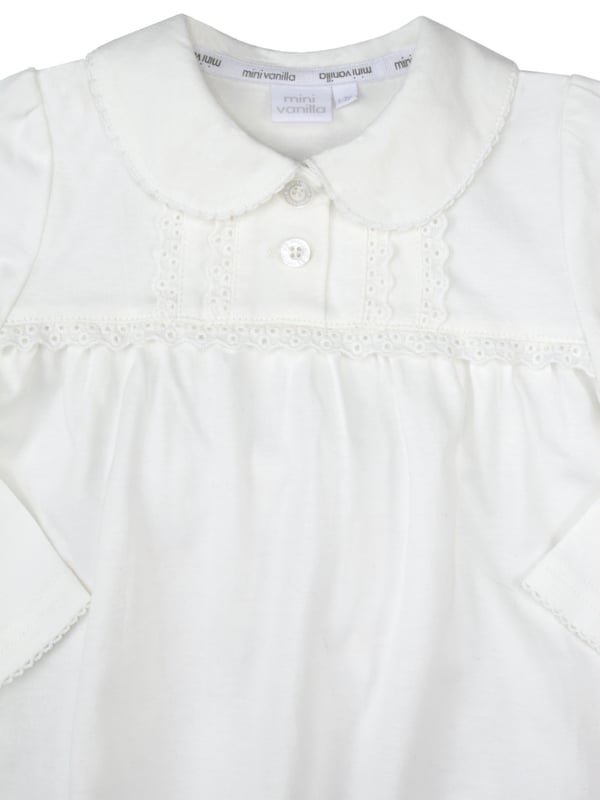 Winter Floral Jersey Traditional Girls Pyjamas

These Jim Jams are  traditional in styling with a peter pan collar, pretty shell effect engraved buttons and with lace inserts on the top. The trousers are a brushed cotton winter floral print with a frilled hem. Soft elasticated waist for comfort,   

Machine washable.
Girls Traditional styling
Shell effect engraved buttons
100% cotton
Machine Wash.