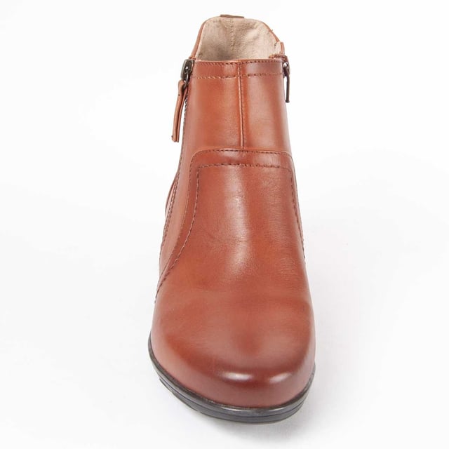 Warranty Purapiel, 10 years warranty. Women's high heel ankle boots. Made in 100% natural leather free of Chromium VI. High quality materials. Padded insole. Manufactured by other brands for our brand. Approximate measurements: 5 cm heel, 15 cm high and 8 cm wide.